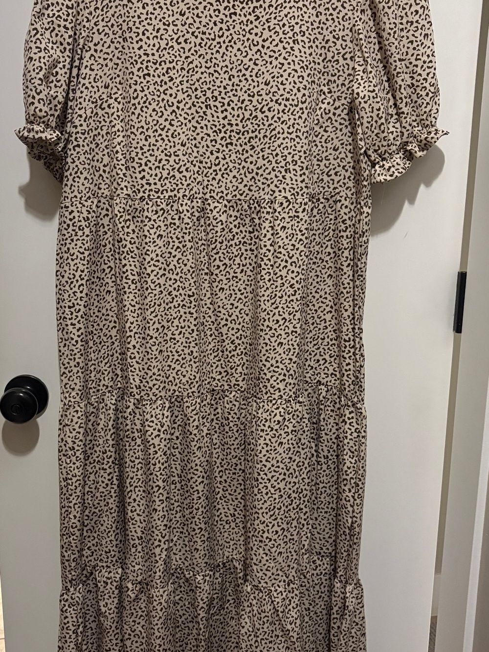 Women's Beige Leopard Print Tiered Dress